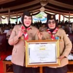 Bupati dan Wabup Mura Terima Penghargaan Lencana Pancawarsa IV dari Gubernur