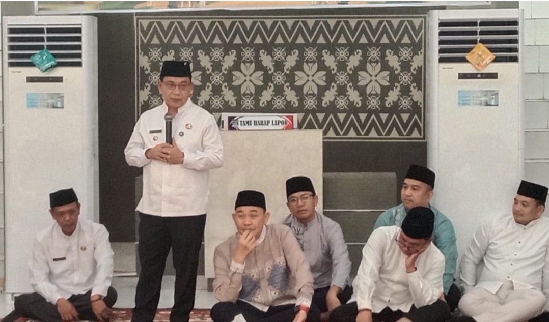 Bupati Muratara, H Devi Suhartoni ingatkan ASN selalu berupaya tingkatkan taqwa dan nerintegritas dalam pelayanan masyarakat.